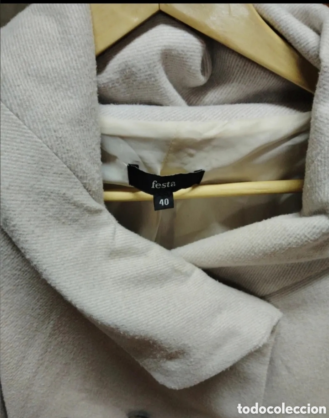 Antig&uuml;edades: Chaqueta de mujer con capucha. - Foto 4