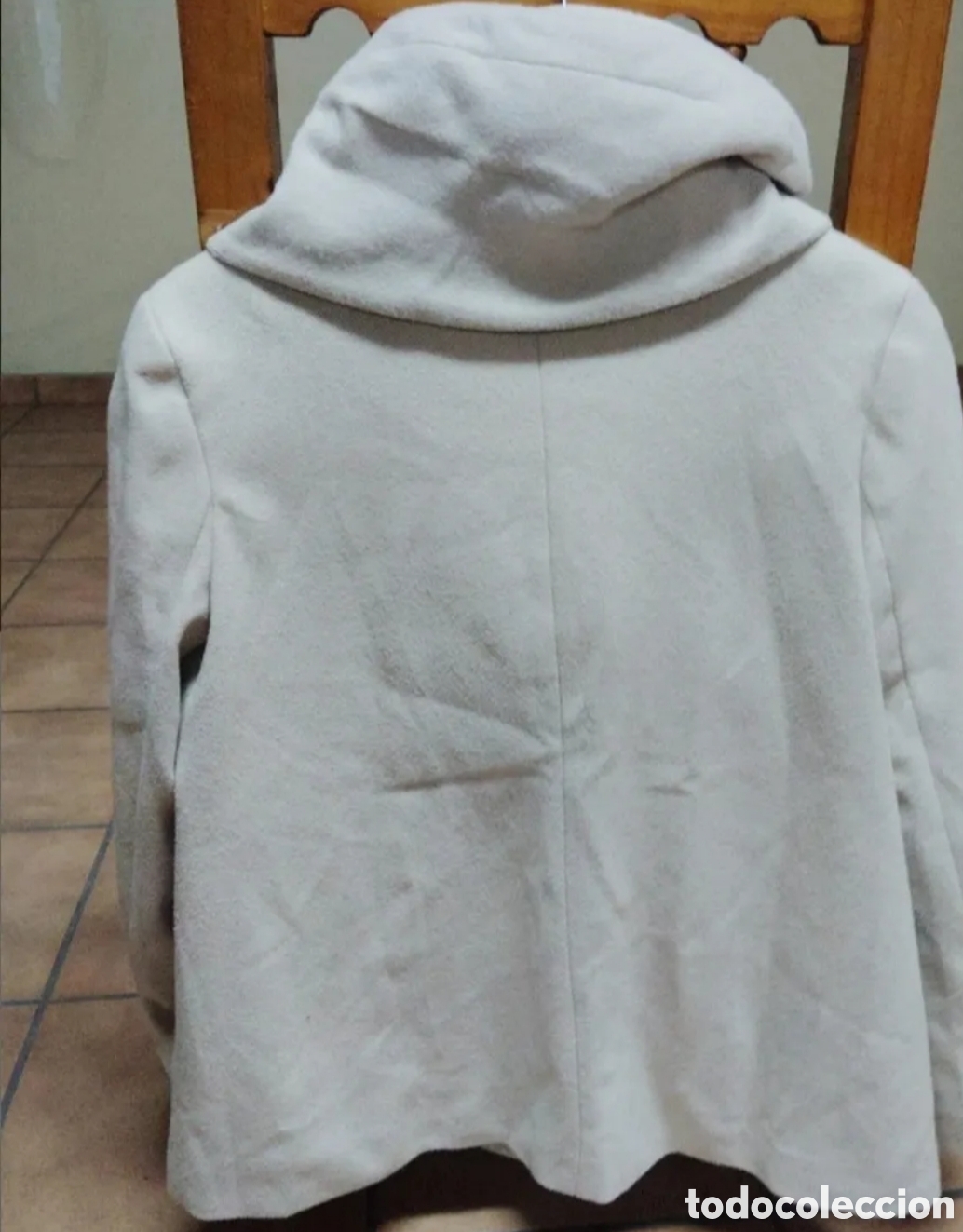 Antig&uuml;edades: Chaqueta de mujer con capucha. - Foto 6