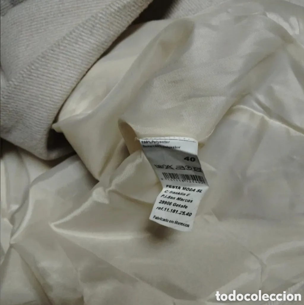 Antig&uuml;edades: Chaqueta de mujer con capucha. - Foto 8