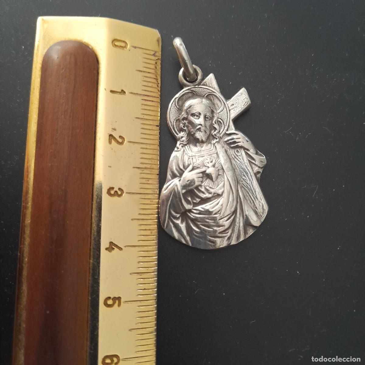 Antig&uuml;edades: Medalla plata Sagrado coraz&oacute;n de Jes&uacute;s - Foto 1