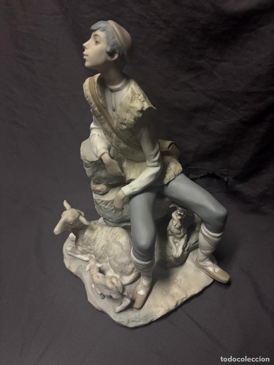 Antig&uuml;edades: Figura Lladr&oacute; El pastor - Foto 11