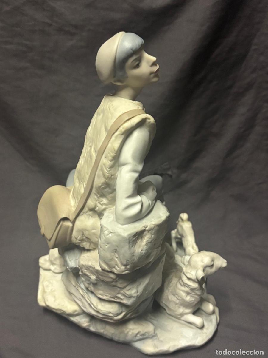 Antig&uuml;edades: Figura Lladr&oacute; El pastor - Foto 13