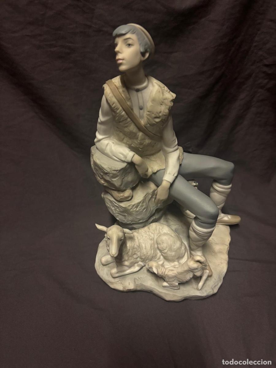 Antig&uuml;edades: Figura Lladr&oacute; El pastor - Foto 15