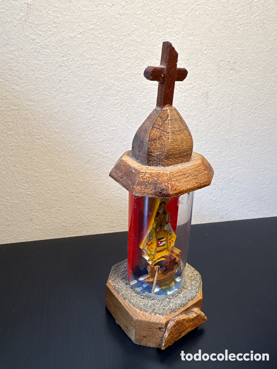 Antig&uuml;edades: PEQUE&Ntilde;A CAPILLA DE MADERA Y VIDRIO - Foto 5