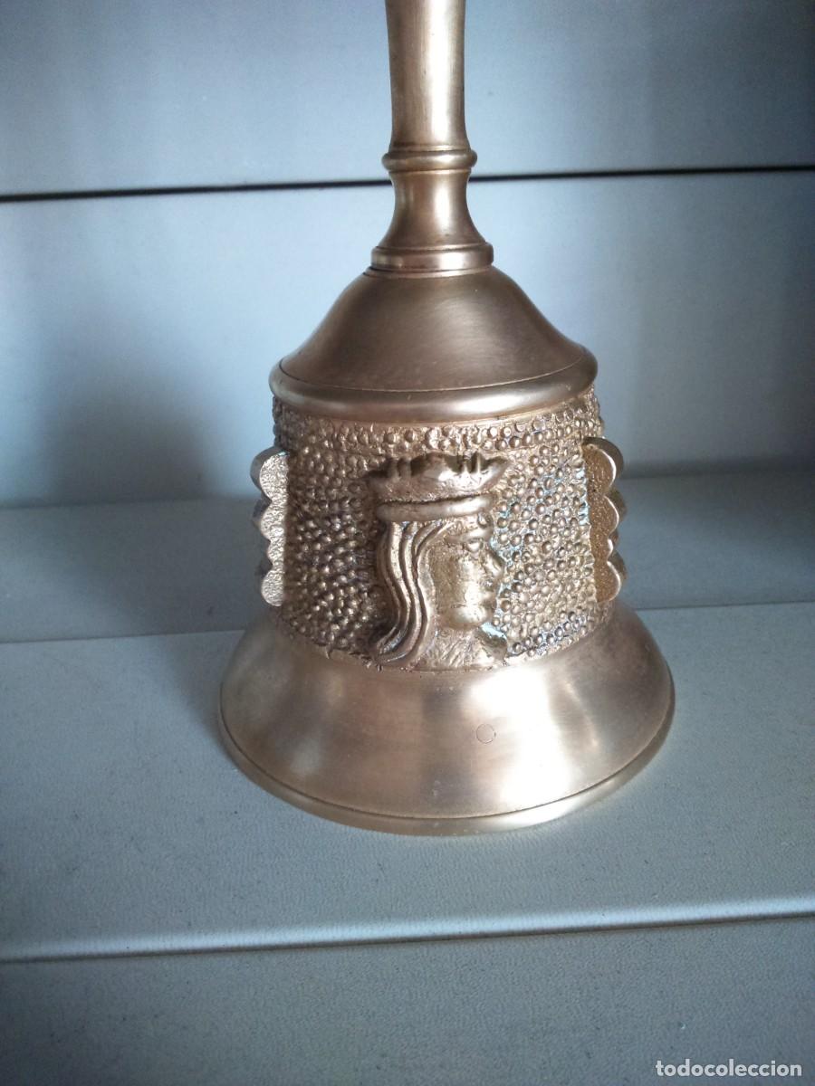 Antig&uuml;edades: CAMPANA O CAMPANILLA DE BRONCE - Foto 2