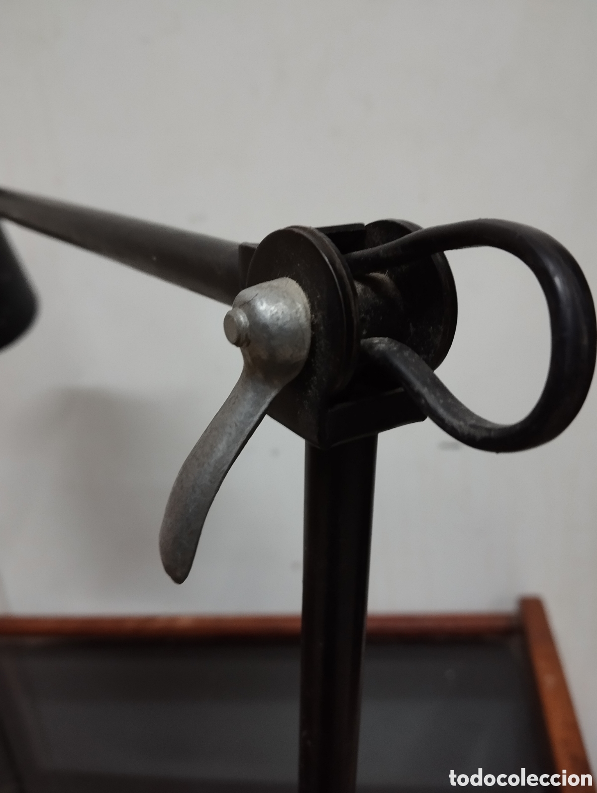 Antig&uuml;edades: L&aacute;mpara industrial articulada - Foto 6