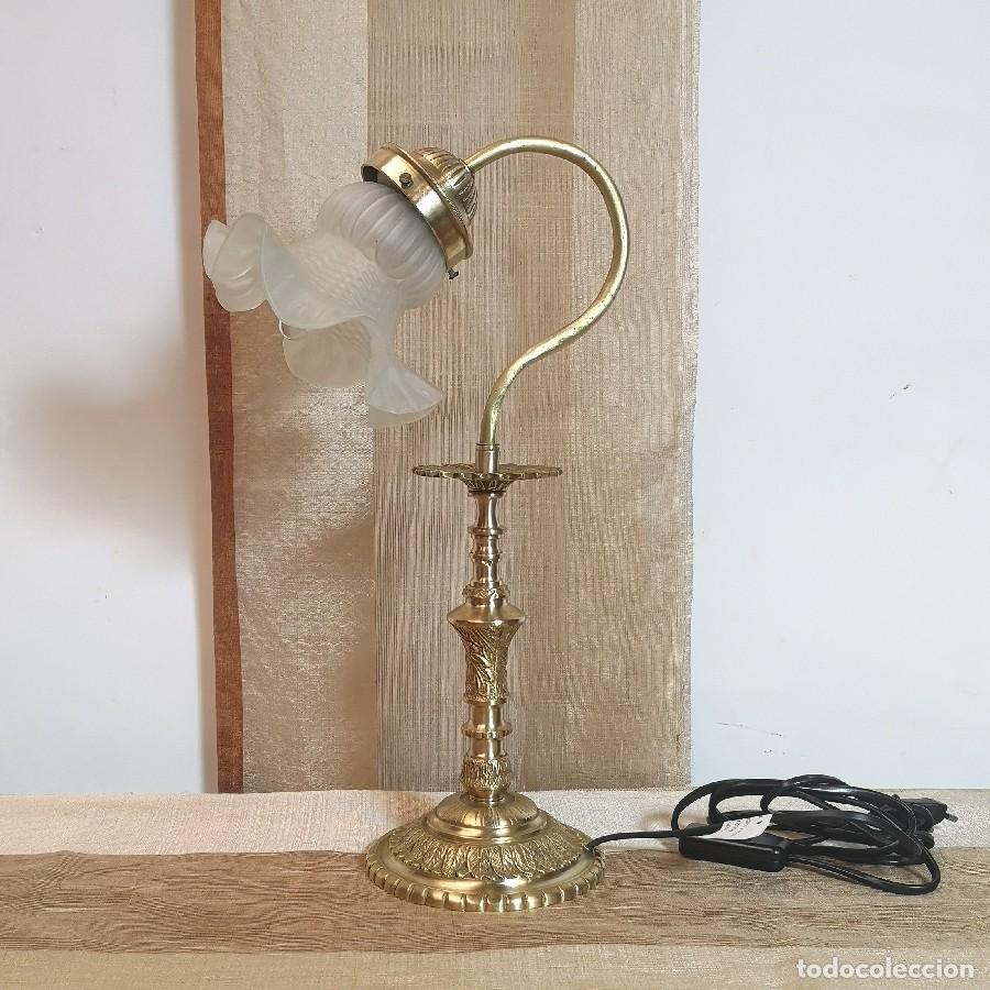 Antig&uuml;edades: L&aacute;mpara Sobremesa Antigua - Foto 1