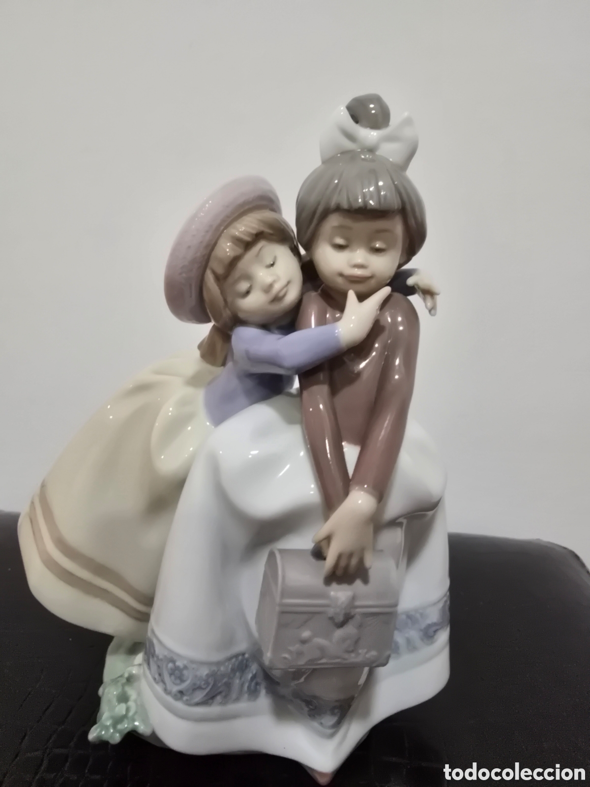 Antig&uuml;edades: Lladr&oacute; Estatuilla de &rdquo;&rdquo;Compartir secretos&rdquo;&rdquo; #5720 - Foto 1