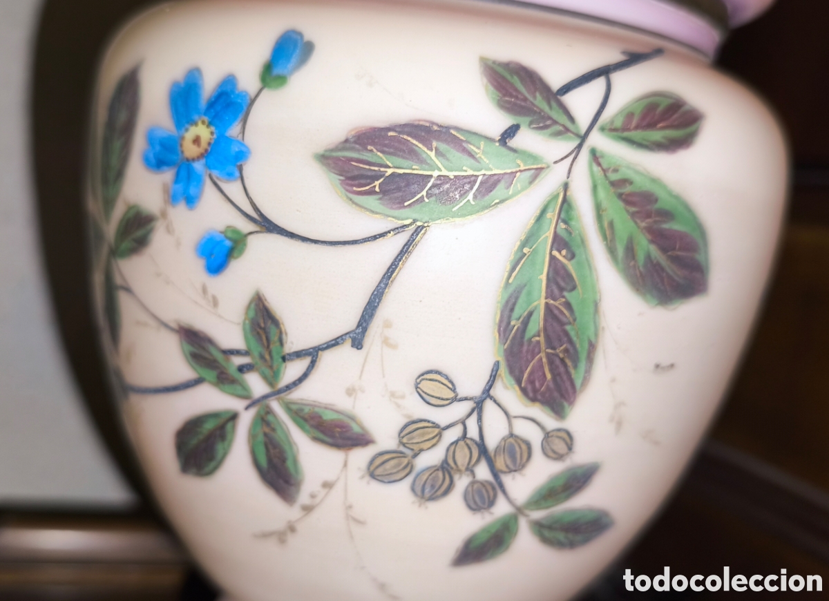 Antig&uuml;edades: Precioso quinqu&eacute; opalina - Foto 6