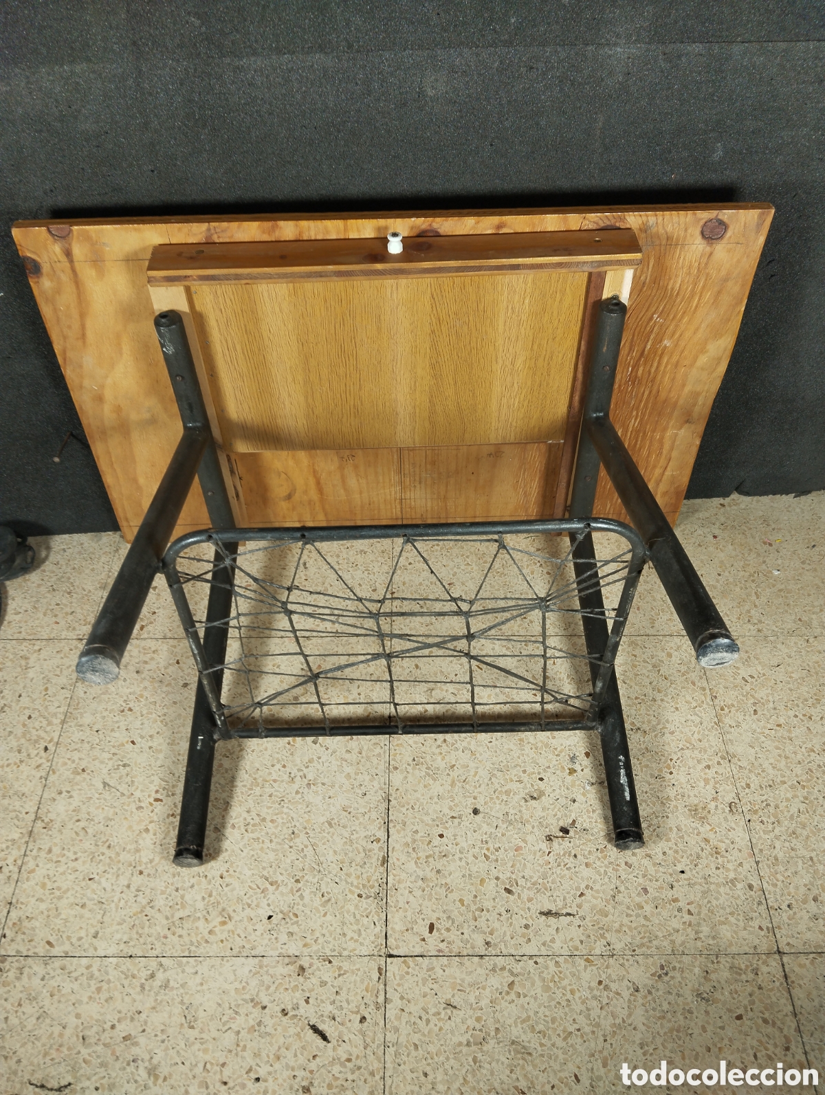 Antig&uuml;edades: MESA DE SOFA INDUSTRIAL - Foto 4