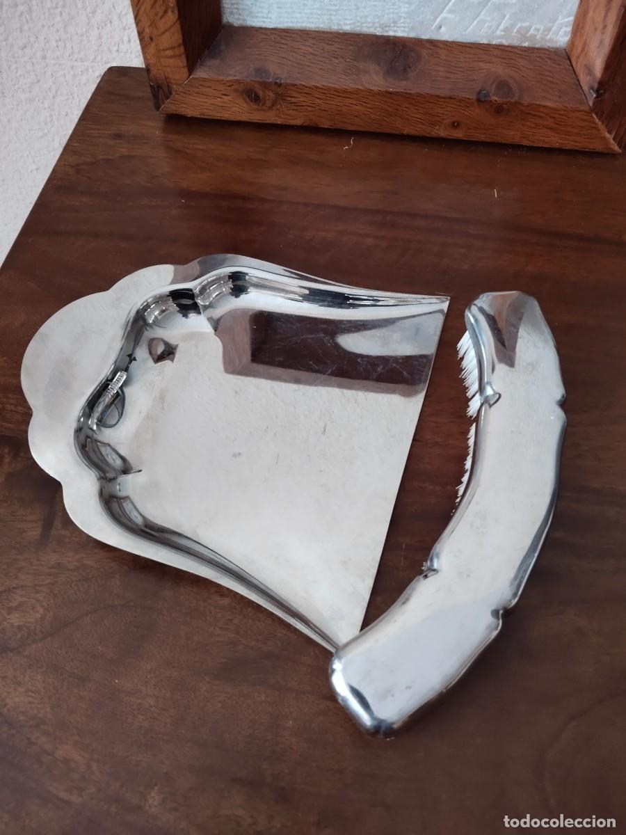 Antig&uuml;edades: Recogemigas, recogemesas - Foto 1