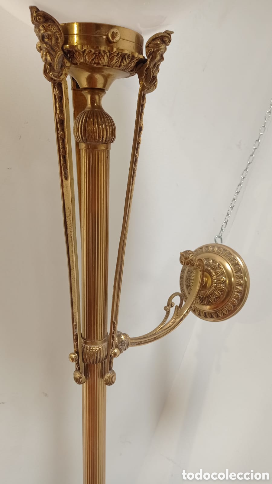 Antig&uuml;edades: Lampara antorcha de bronce con tulipa - Foto 9