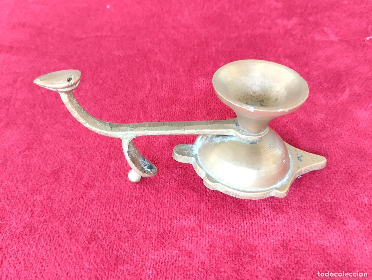 Antig&uuml;edades: CANDIL, L&Aacute;MPARA DE ACEITE EN BRONCE MACIZO. - Foto 3
