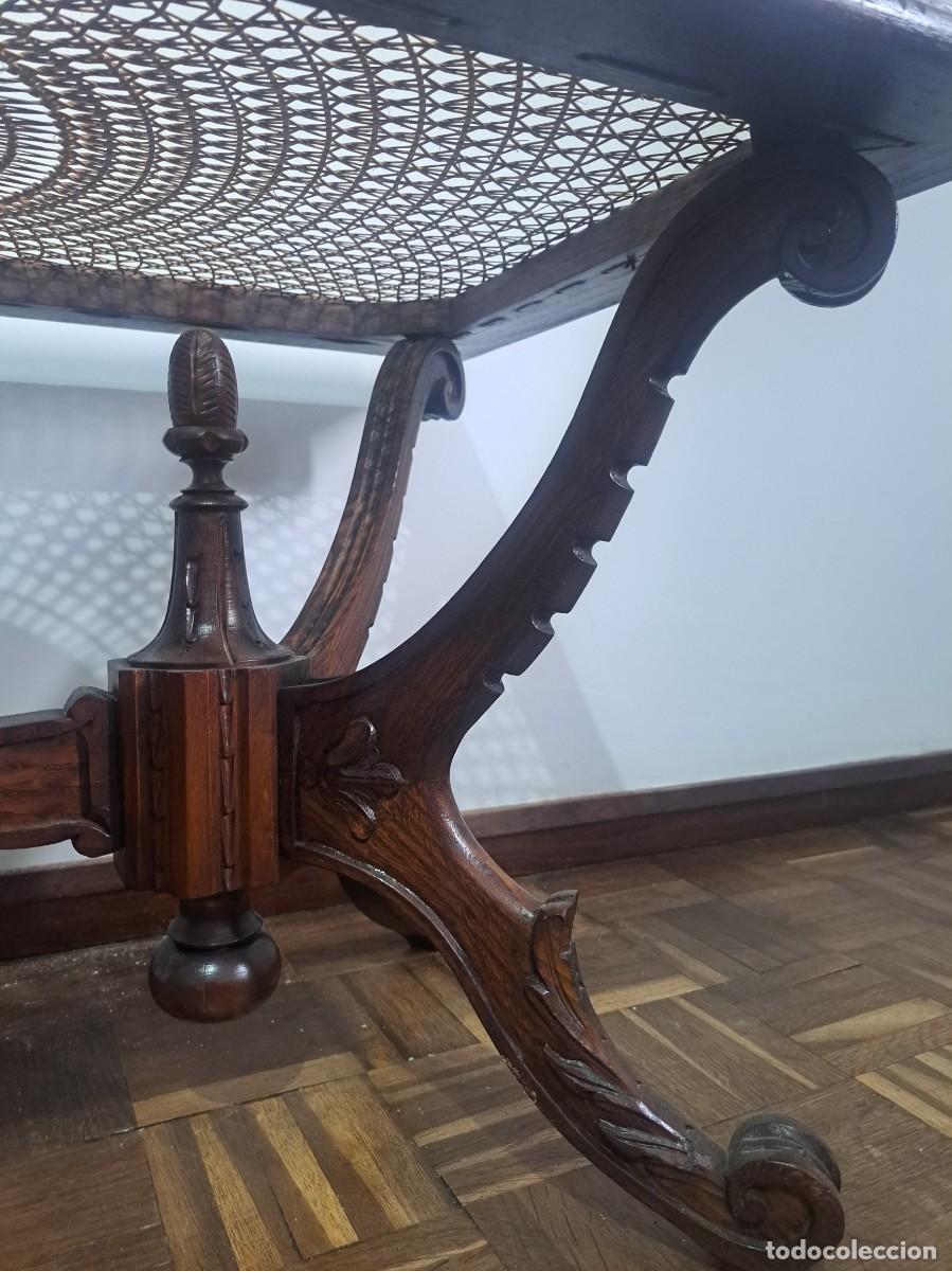 Antig&uuml;edades: Mesa de centro antigua en madera y paja - Foto 7