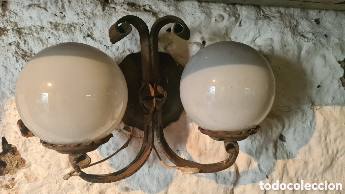Antig&uuml;edades: 2 Apliques de hierro forjado antiguos - Foto 13