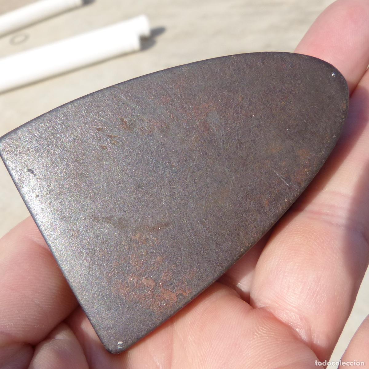 Antig&uuml;edades: Peque&ntilde;a plancha de forja numero 3, 251gr. - Foto 3