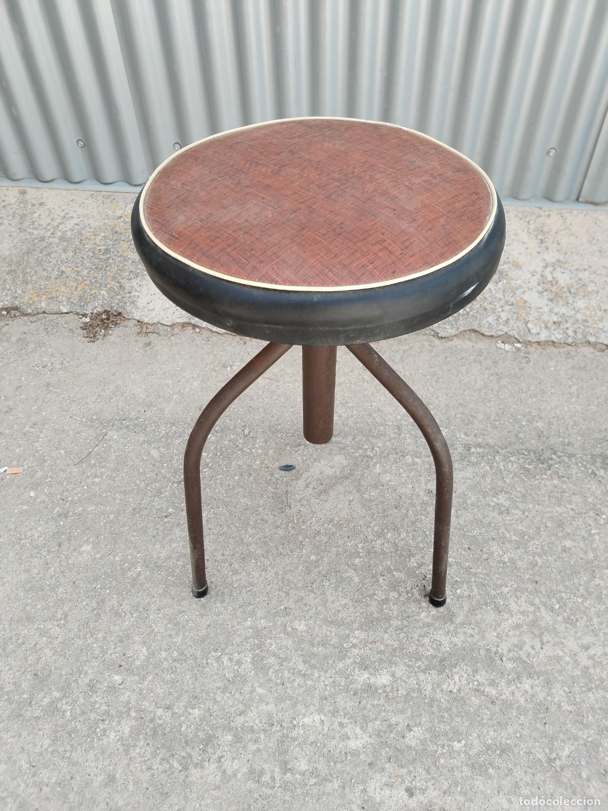 Antig&uuml;edades: taburete industrial vintage - Foto 3