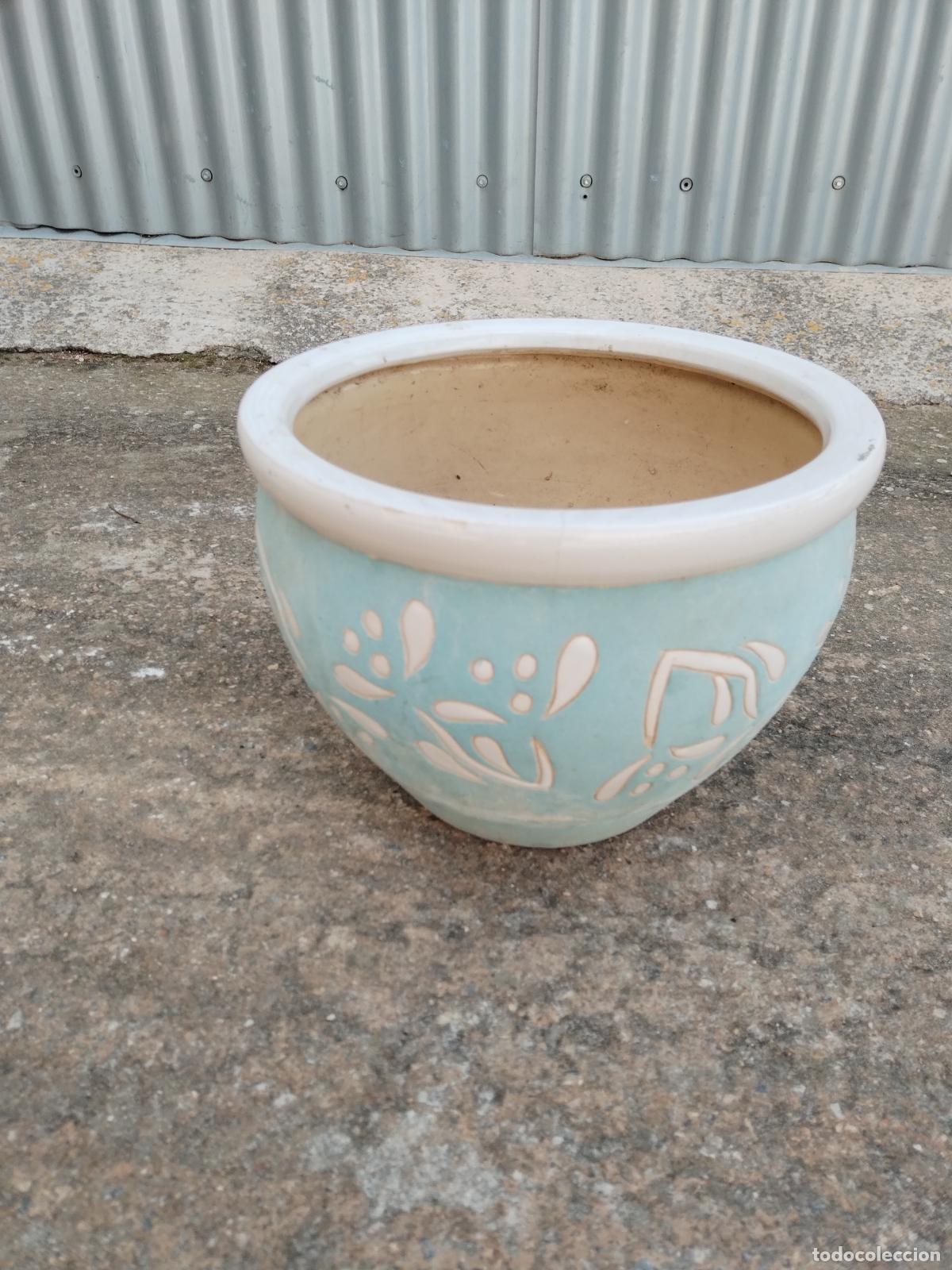 Antig&uuml;edades: macetero azul de ceramica - Foto 3