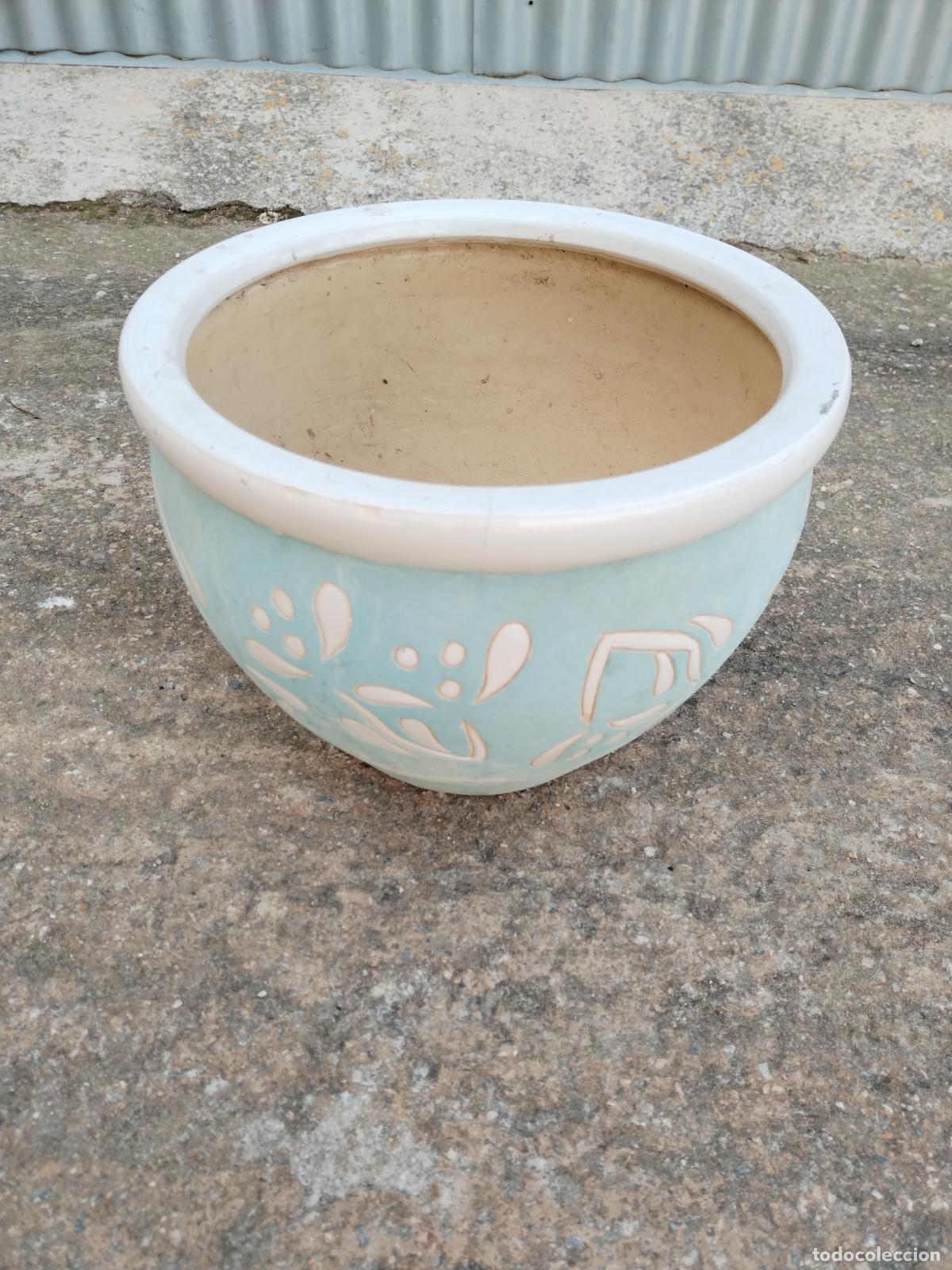 Antig&uuml;edades: macetero azul de ceramica - Foto 4