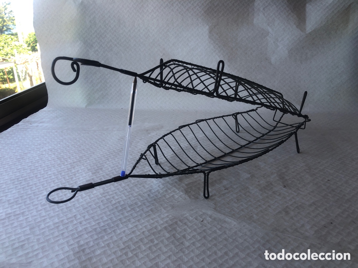 Antiquit&eacute;s: Antigua parrilla de asar pescado a las brasas artesanal