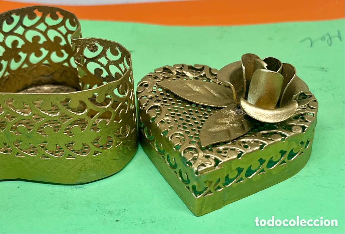 Antig&uuml;edades: CAJITA DE METAL CON FORMA DE CORAZ&Oacute;N - Foto 7