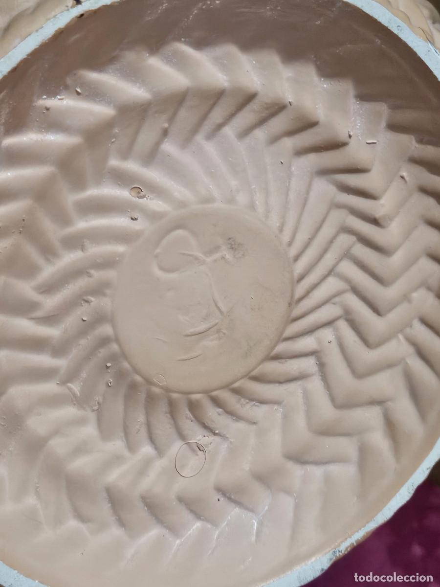 Antig&uuml;edades: macetero de cesto de ceramica - Foto 4
