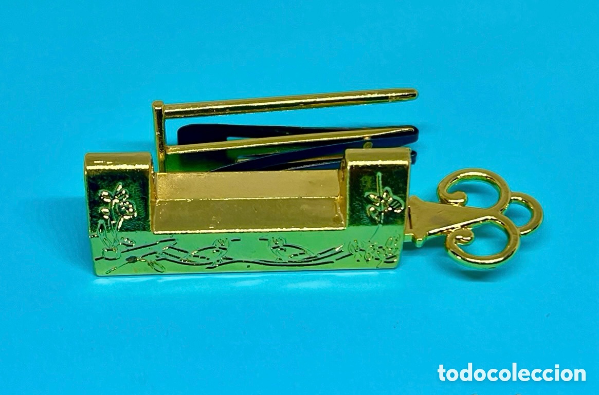Antig&uuml;edades: CANDADO CHINO DORADO CON LLAVE - Foto 4