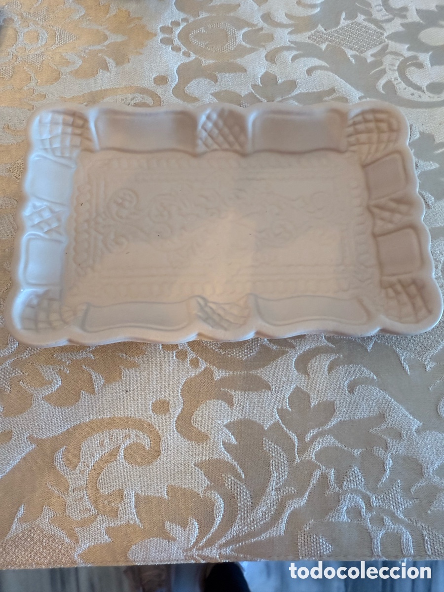 Antig&uuml;edades: Bandeja deco madrid en beige - Foto 1