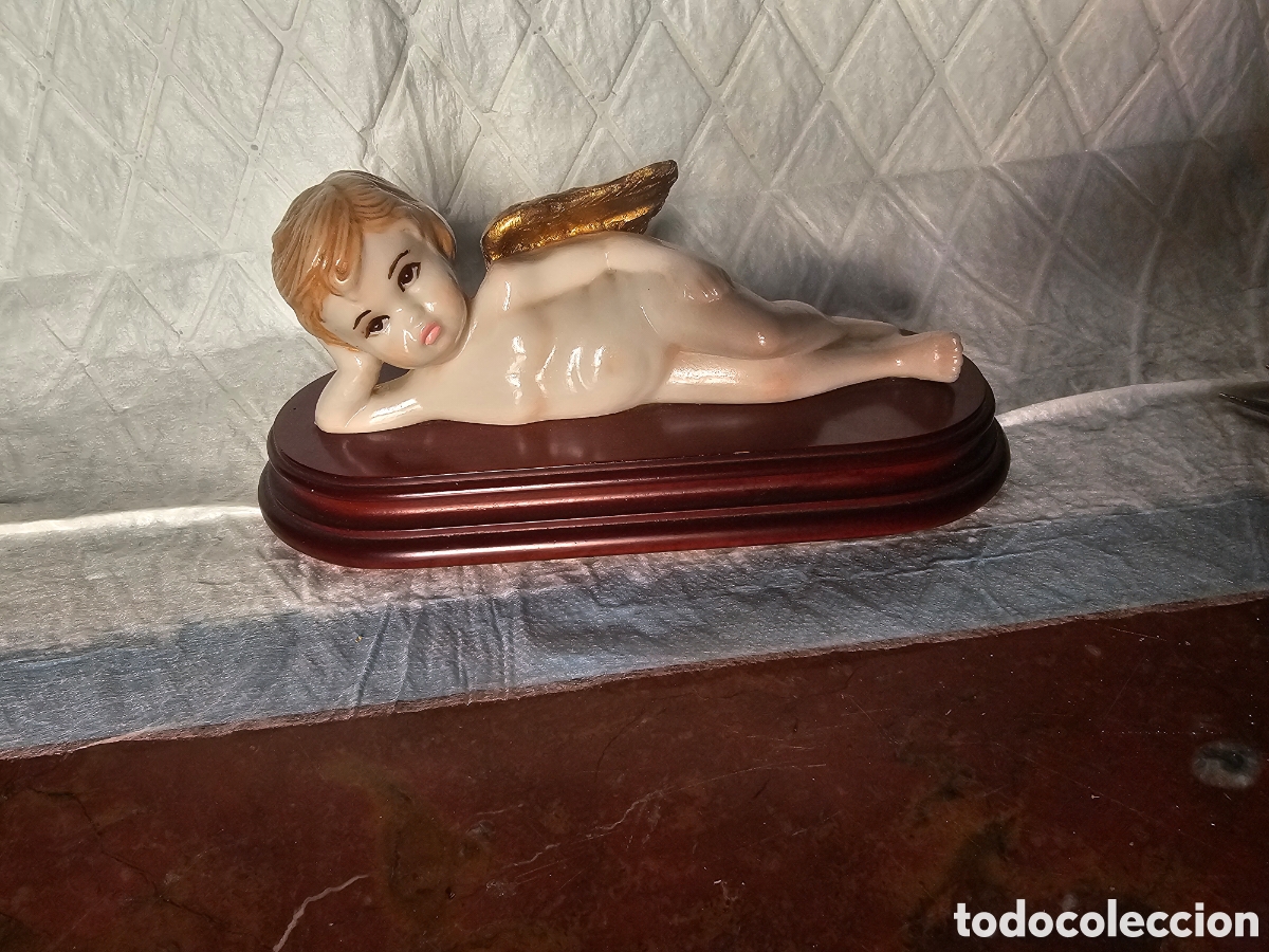 Antig&uuml;edades: Angel de porcelana con base de madera - Foto 2