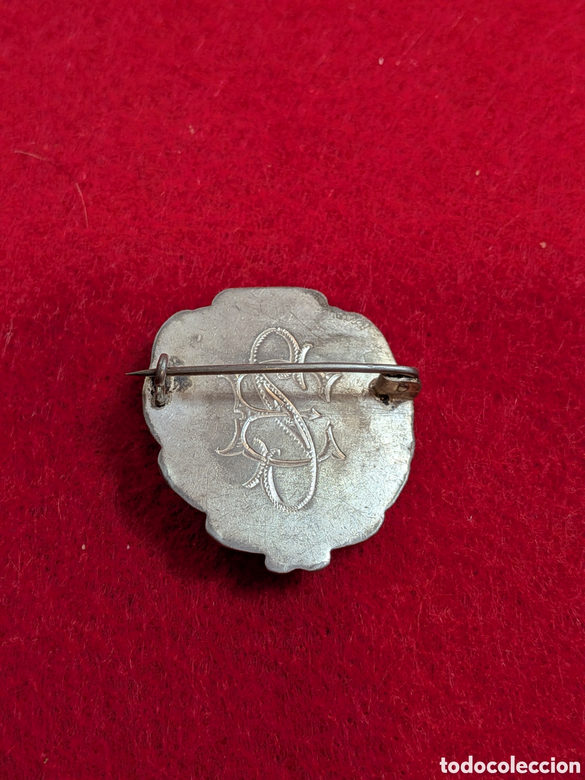 Antig&uuml;edades: Broche de la virGen en relieve, plata. REF-3784 - Foto 2