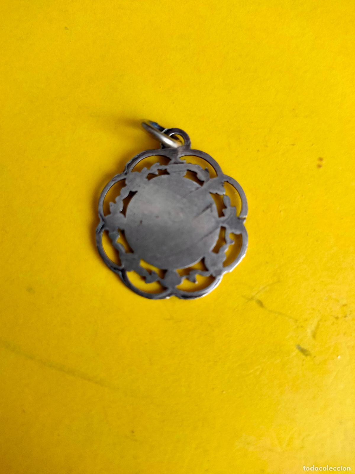 Antig&uuml;edades: Antigua medalla de la Inmaculada Concepci&oacute;n, Conception. Mide 2,5 x 2,5 cms - Foto 2