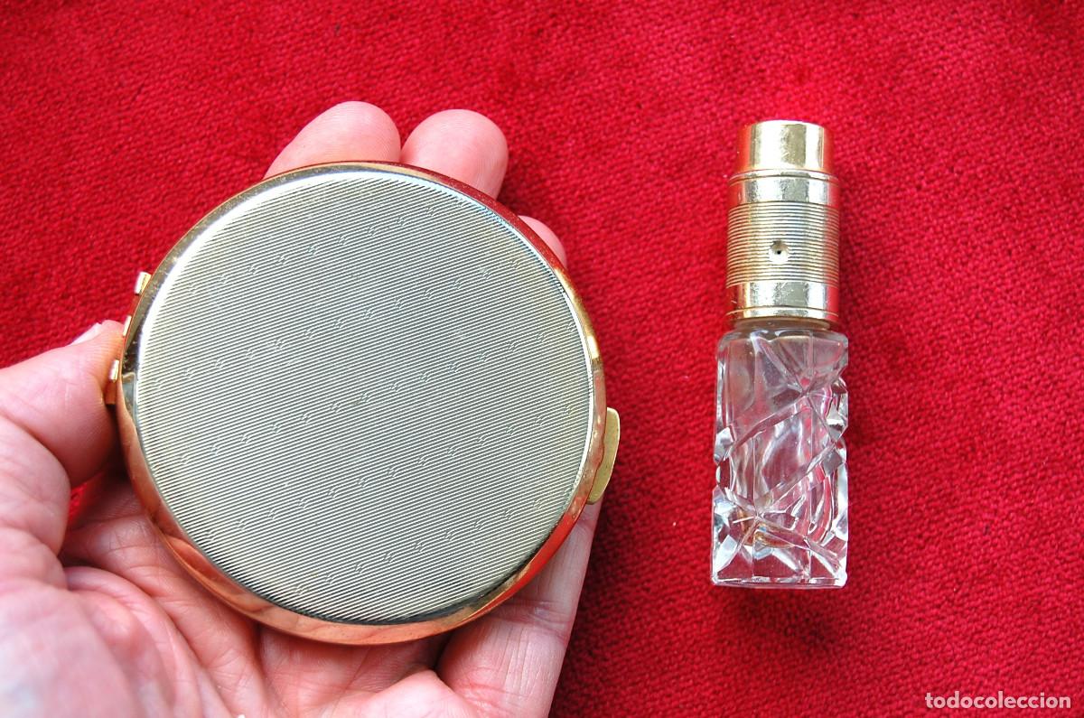 Antig&uuml;edades: CONJUNTO DE ANTIGUA POLVERA Y PERFUMERO EN SPRAY - Foto 1