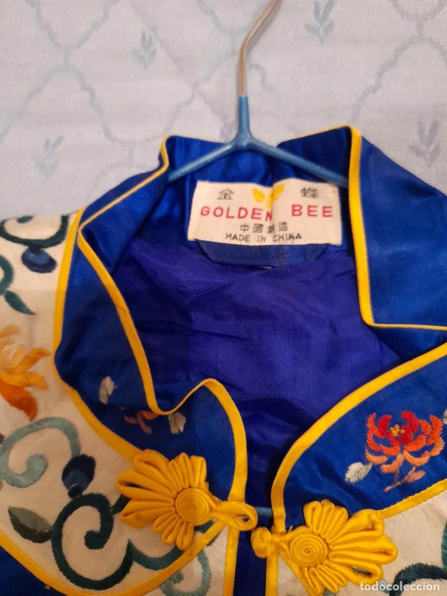 Antig&uuml;edades: Kimono chino en seda bordado - Foto 8
