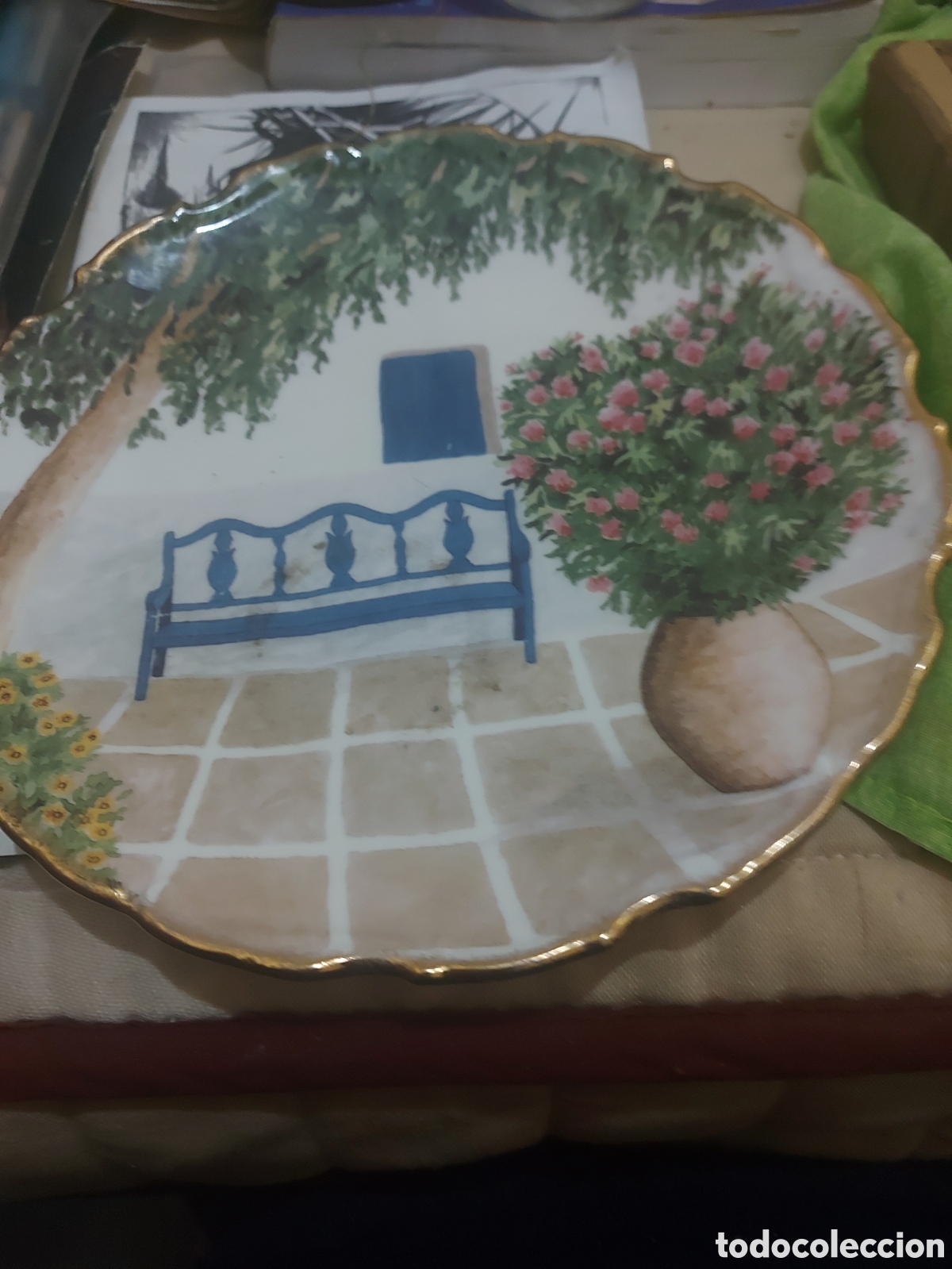 Antig&uuml;edades: el plato es de ceramica - Foto 1