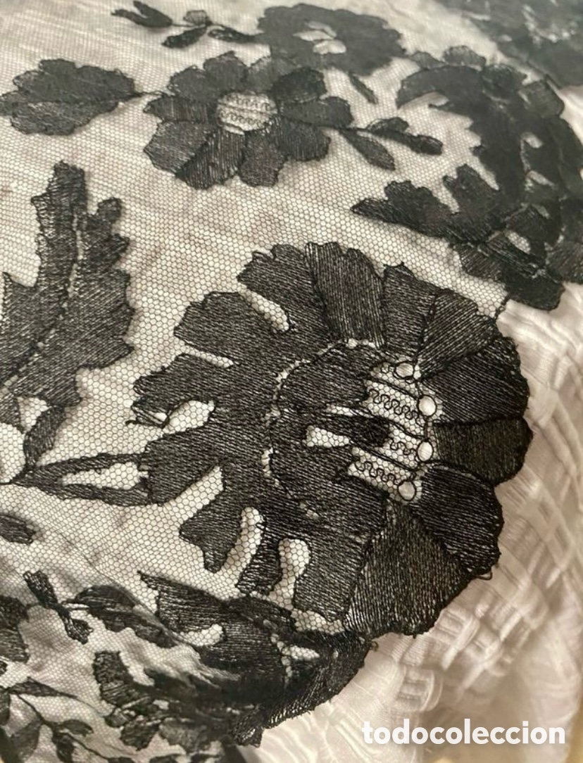 Antig&uuml;edades: Mantilla negra tradicional hecha a mano - Foto 3