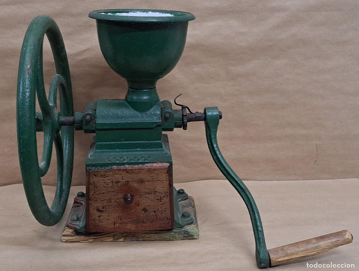 Antig&uuml;edades: GRAN MOLINILLO DE CAF&Eacute;, PEUGEOT