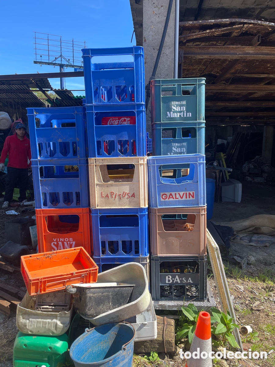 Antig&uuml;edades: Cajas varias cerveza, cocacola&hellip; - Foto 3