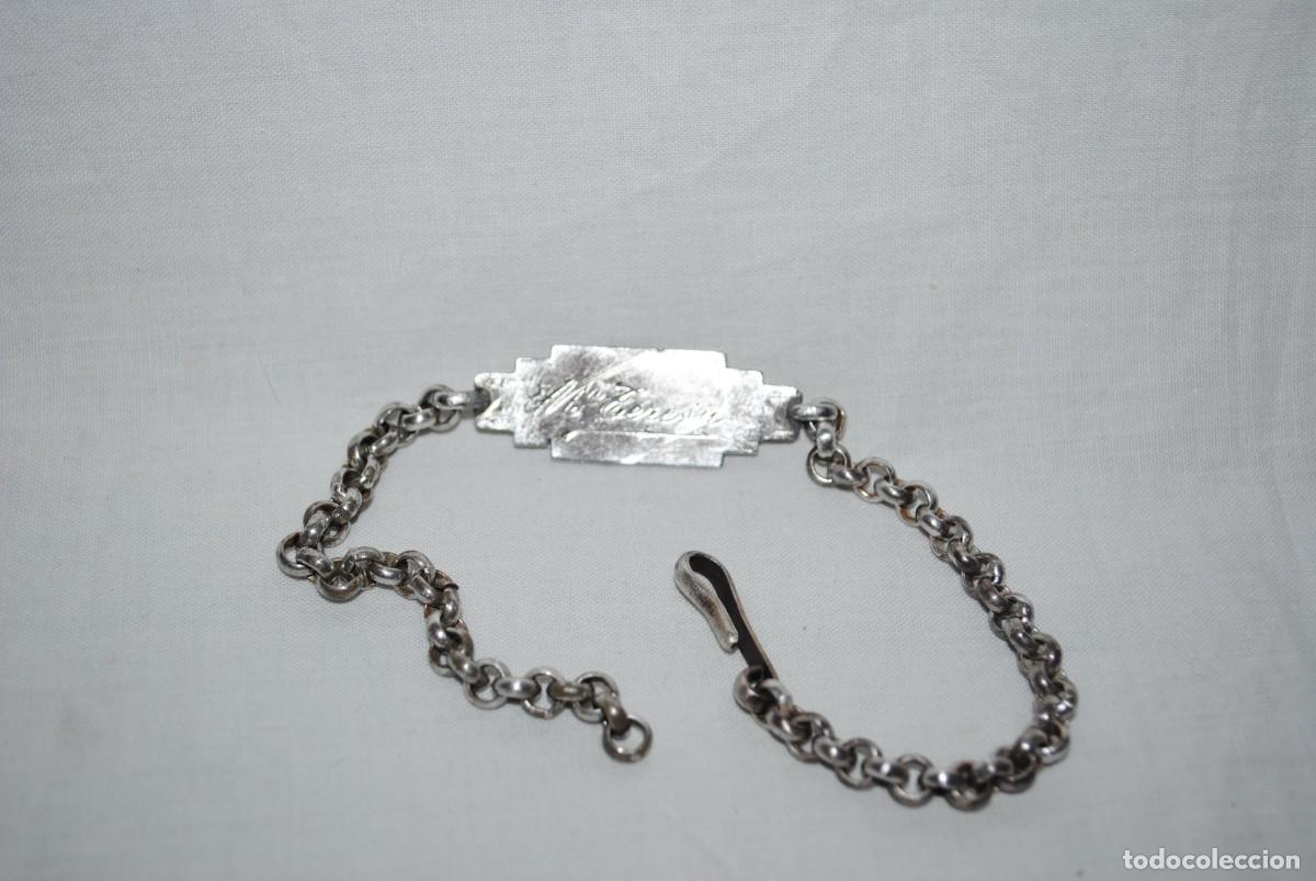 Antig&uuml;edades: ESCLAVA DE PLATA CON CRUZ GAMADA . - Foto 3