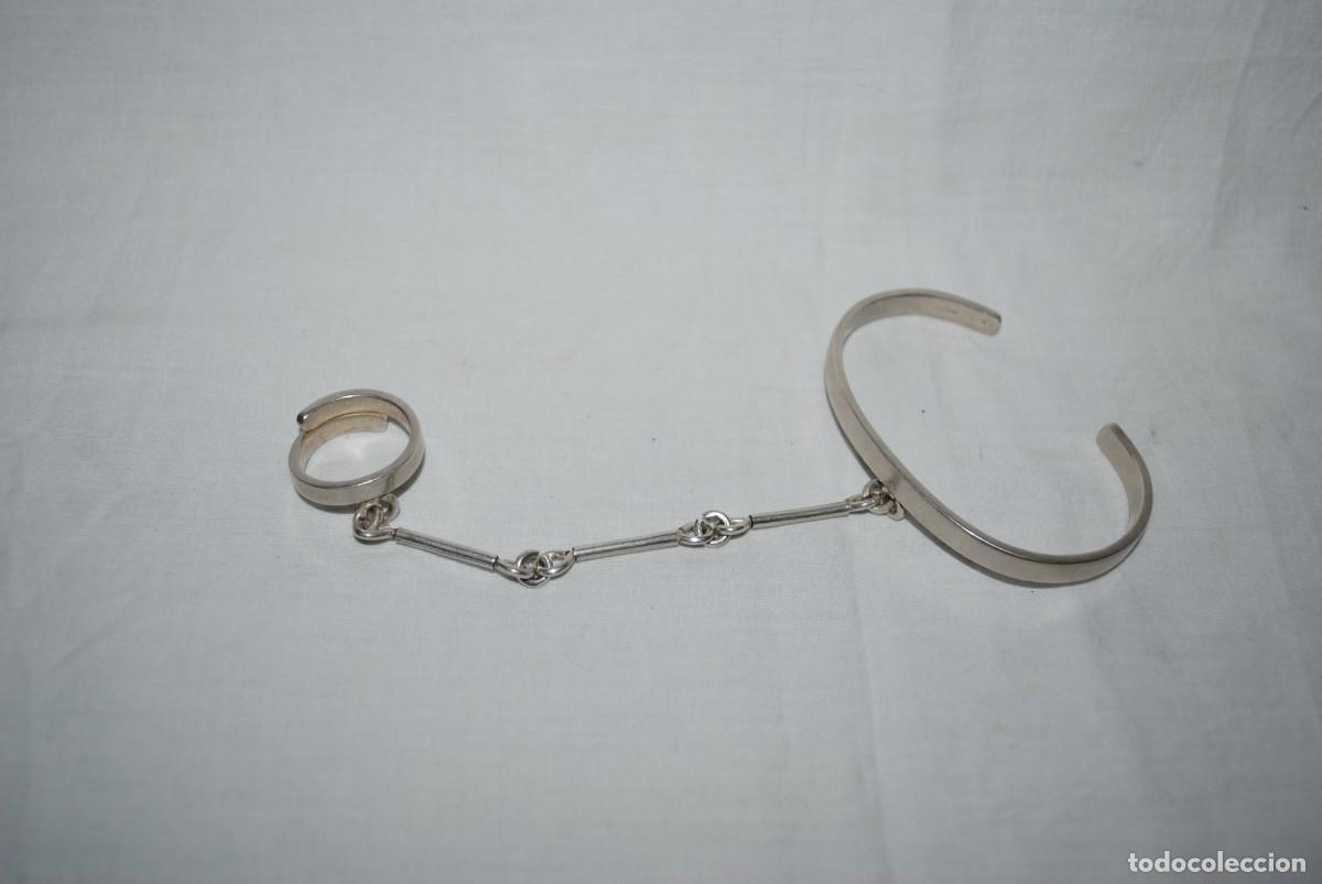 Antig&uuml;edades: ESCLAVA DE PLATA CON ANILLO - Foto 1