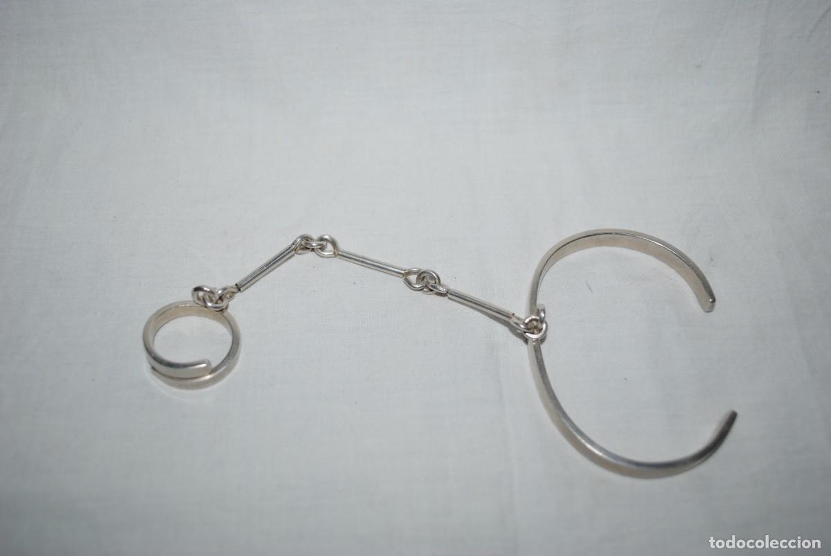 Antig&uuml;edades: ESCLAVA DE PLATA CON ANILLO - Foto 2