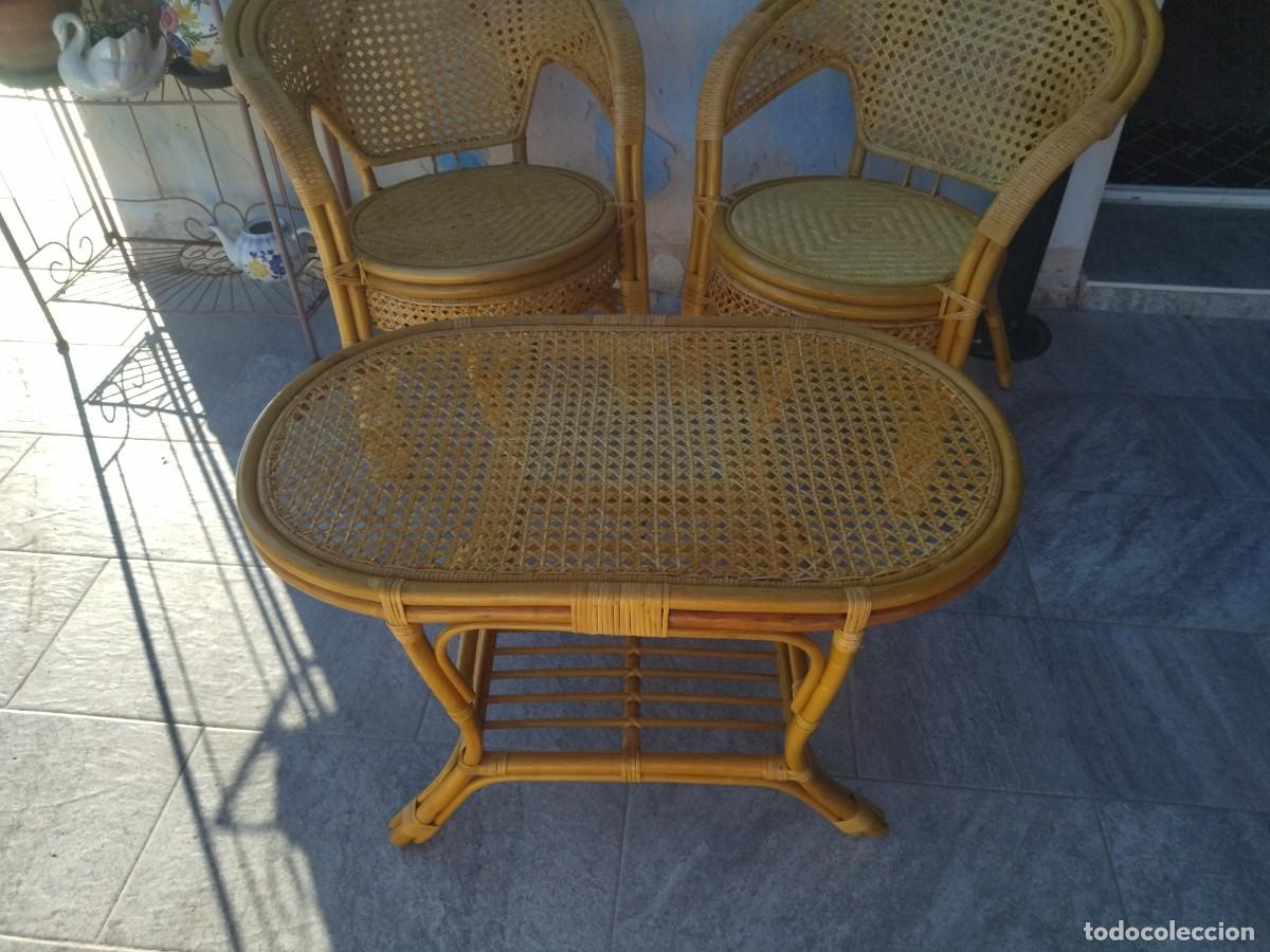 Antig&uuml;edades: Conjunto de mesa y 1 sill&oacute;n de Bamb&uacute; y rat&aacute;n. Pelangi - Foto 3