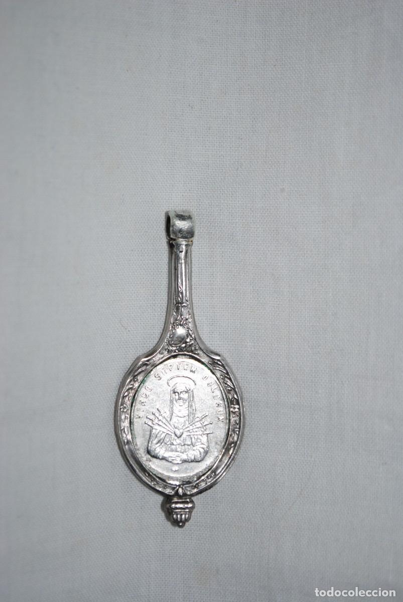 Antig&uuml;edades: MEDALLA DE PLATA DE LA VIRGEN DE LOS DOLORES - Foto 1