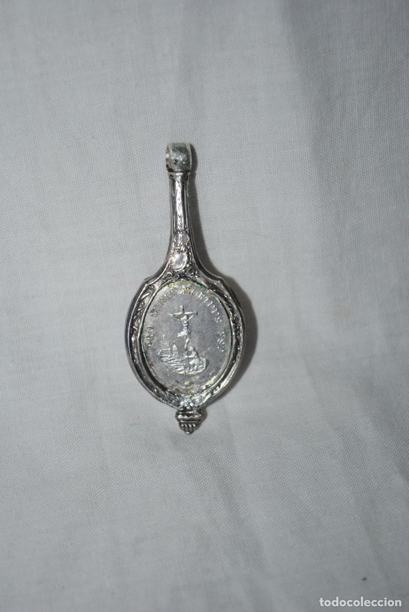 Antig&uuml;edades: MEDALLA DE PLATA DE LA VIRGEN DE LOS DOLORES - Foto 5