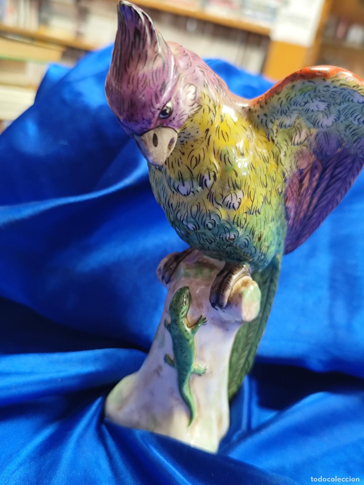 Antig&uuml;edades: ESPECTACULAR LORO EN PORCELANA - Foto 3