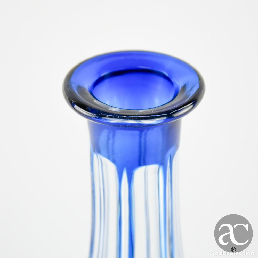 Antig&uuml;edades: Garrafa de cristal doubl&eacute; lapidado em azul - Foto 5