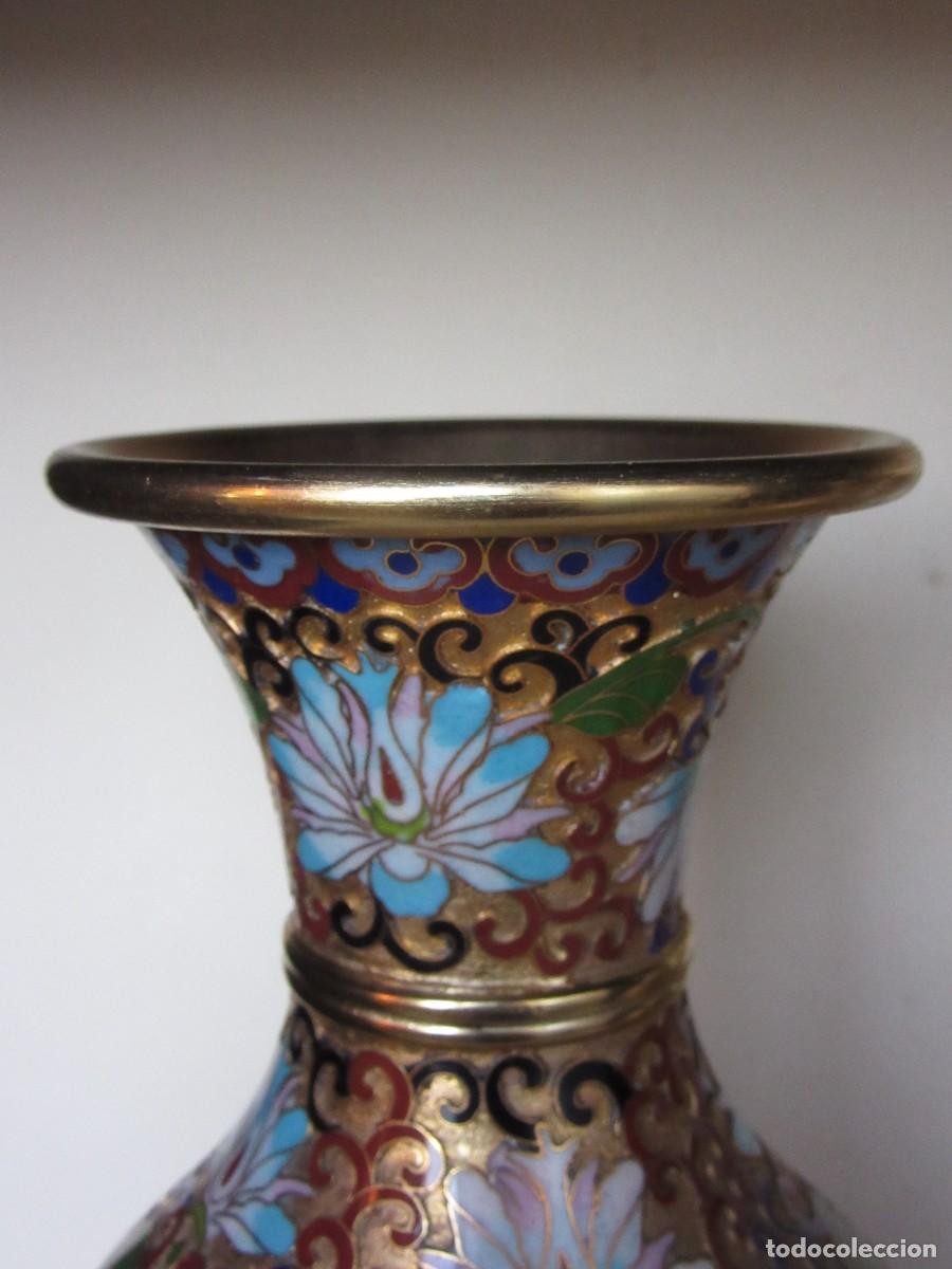 Antig&uuml;edades: PAREJA DE JARRONES ESMALTE CLOISONNE - Foto 5