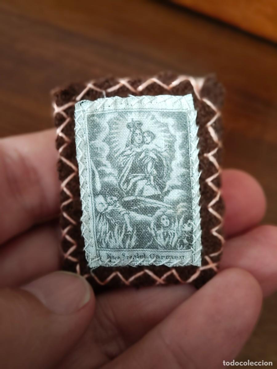 Antig&uuml;edades: Escapulario de Nuestra Se&ntilde;ora del Carmen. - Foto 3
