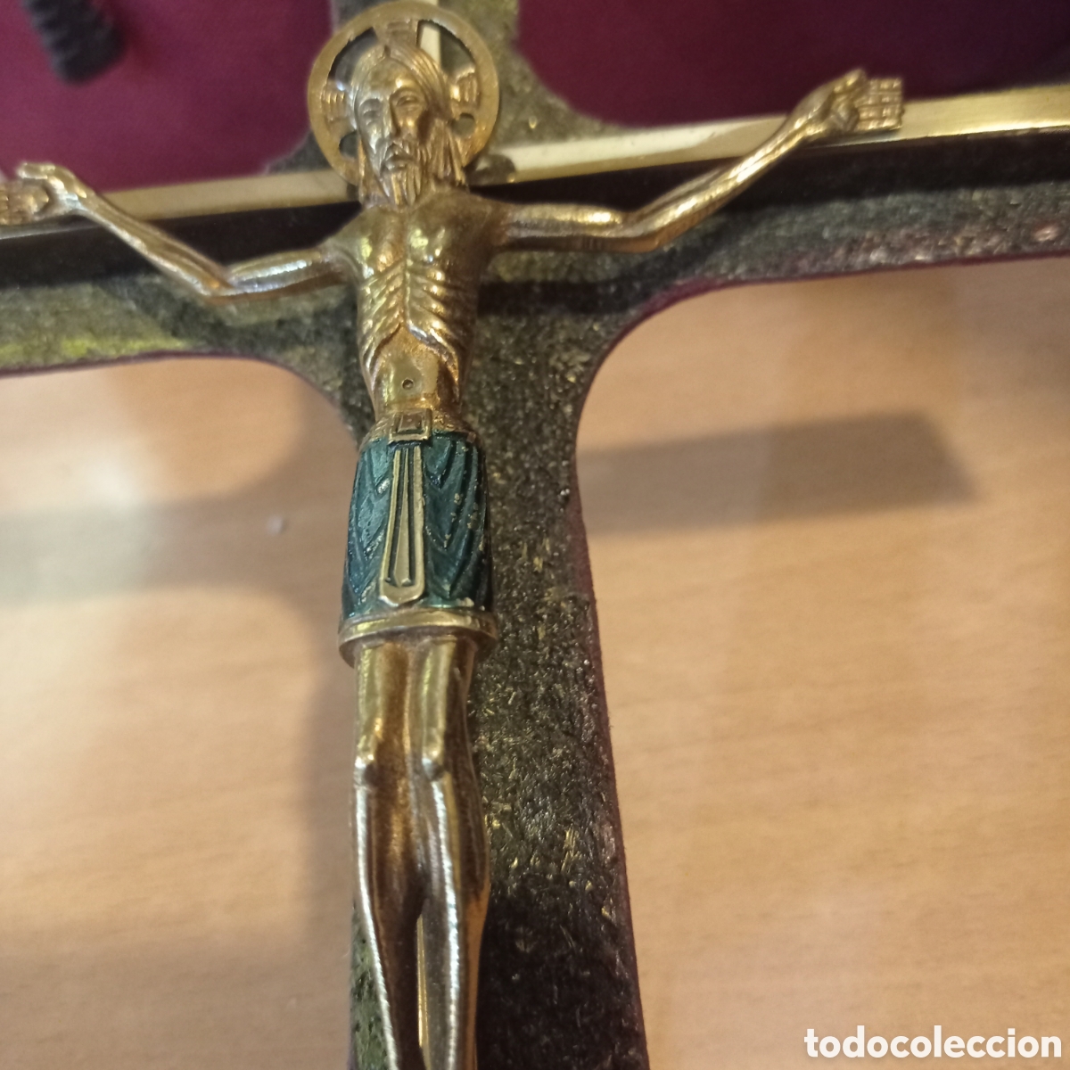 Antig&uuml;edades: CRUCIFIJO ANTIGUO DE BRONCE - Foto 1
