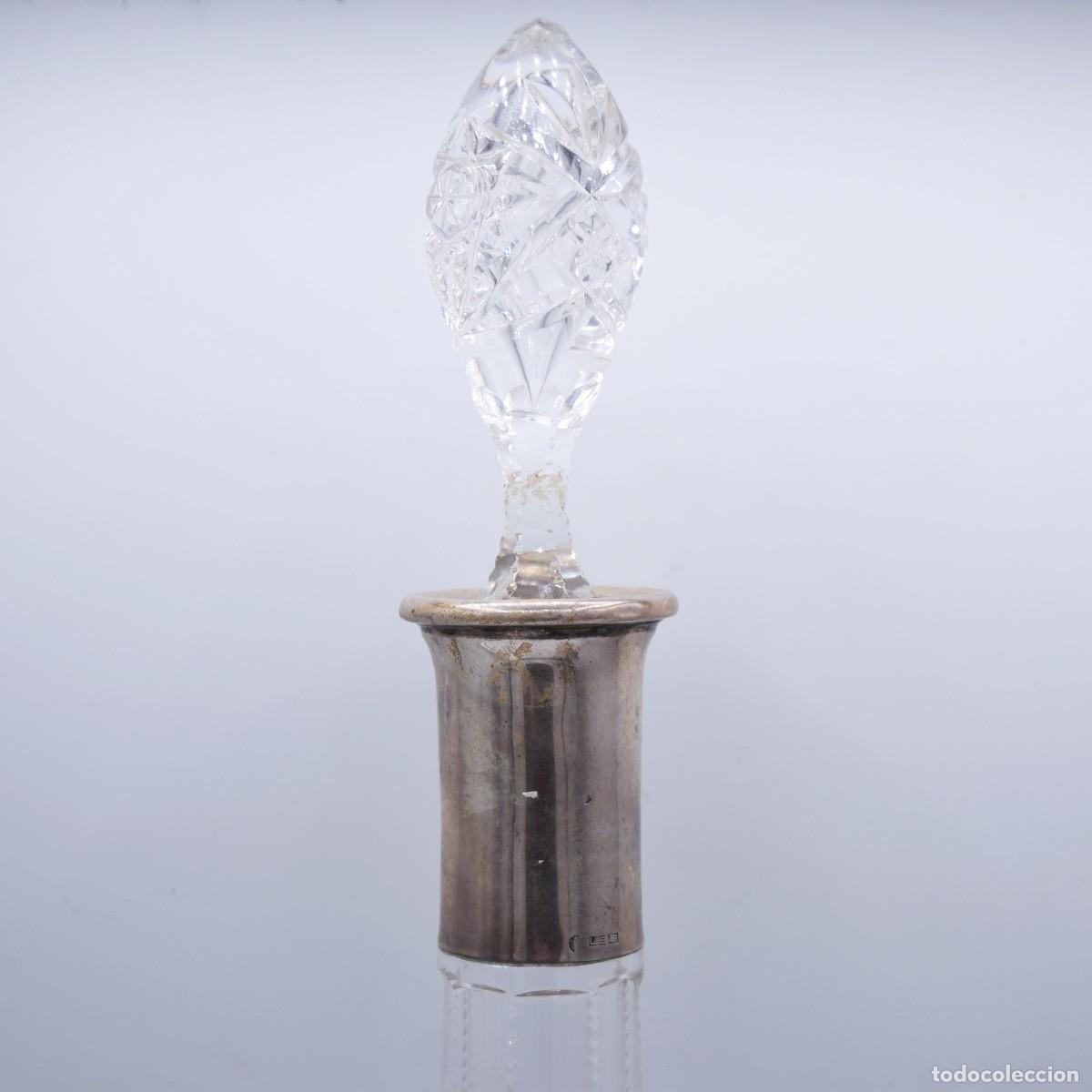 Antig&uuml;edades: Licorera de cristal tallado con cuello de plata - Foto 3