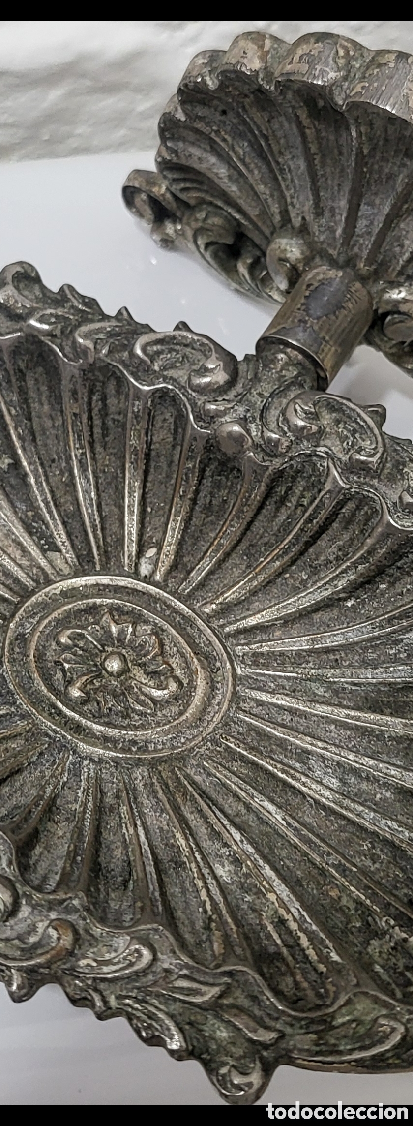 Antig&uuml;edades: ANTIGUA JABONERA METALICA ART NOVEAU